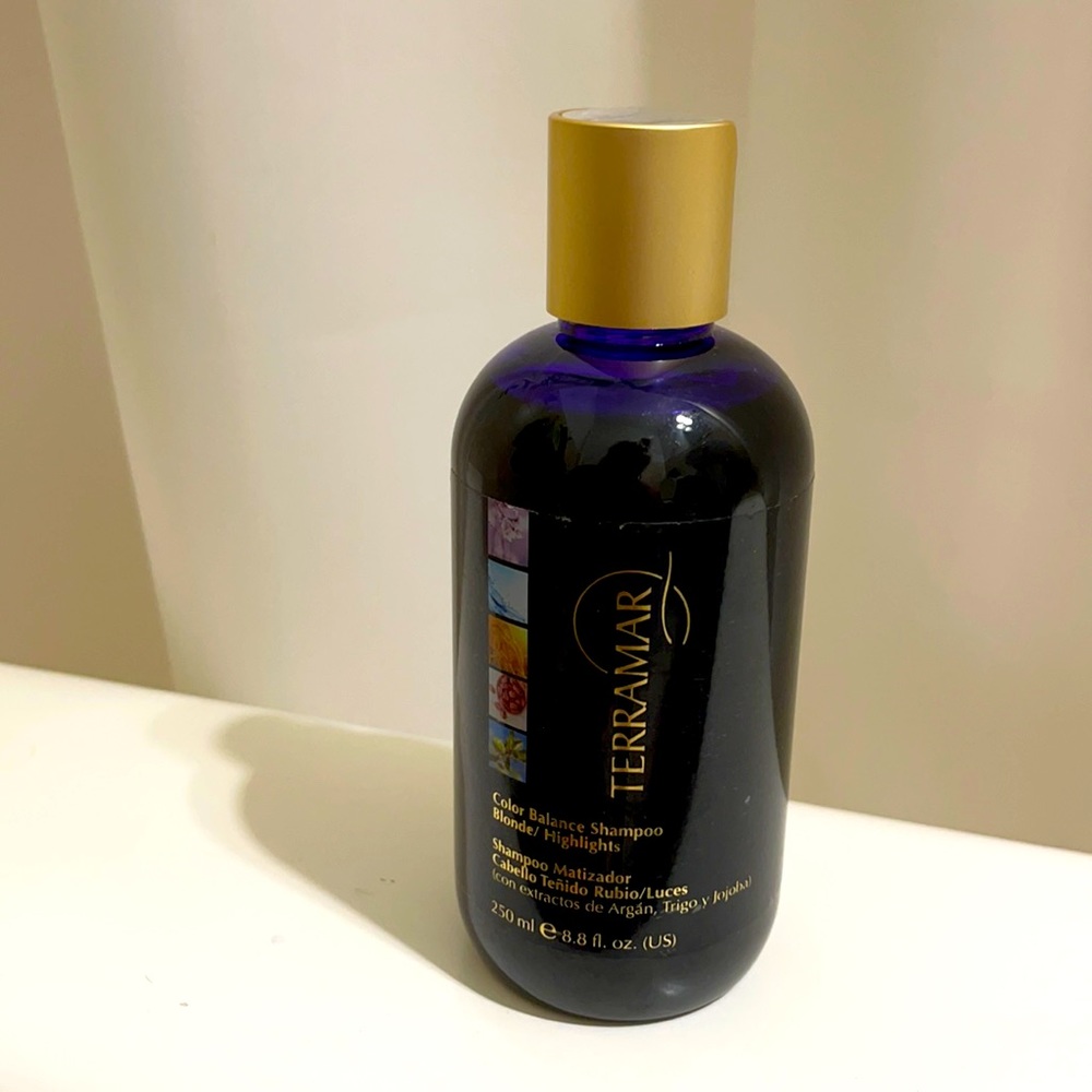 Color balance shampoo blonde/ highlights